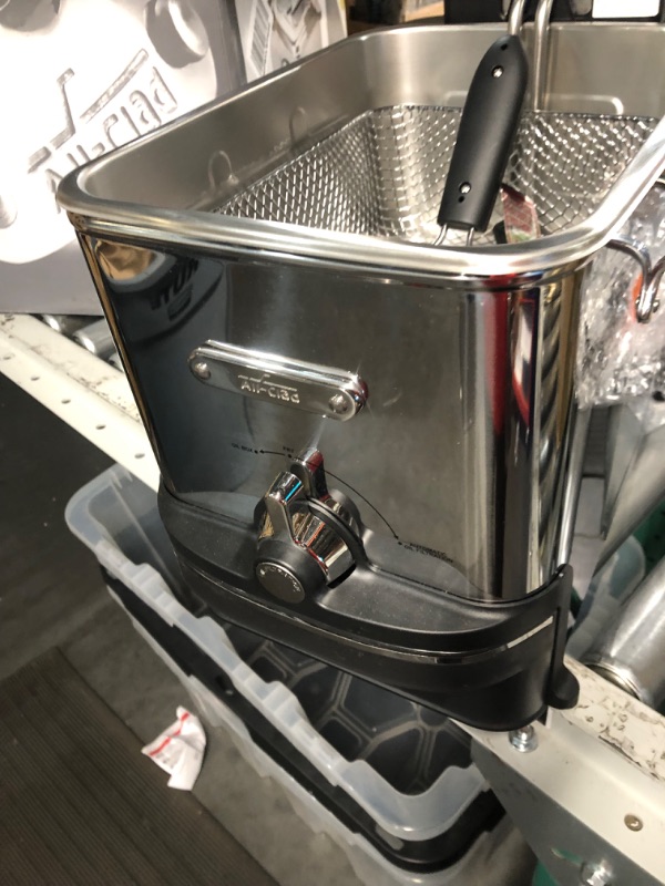 Photo 3 of *USED* All-Clad Deep Fryer with Basket, Easy Clean, Oil Filtration, Large Capacity