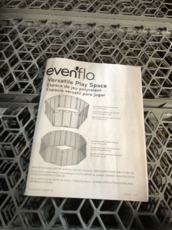 Photo 2 of * used item * 
Evenflo Versatile Play Space, 18.5 Sq Ft (Pack of 1) 6 Panel Cool Gray