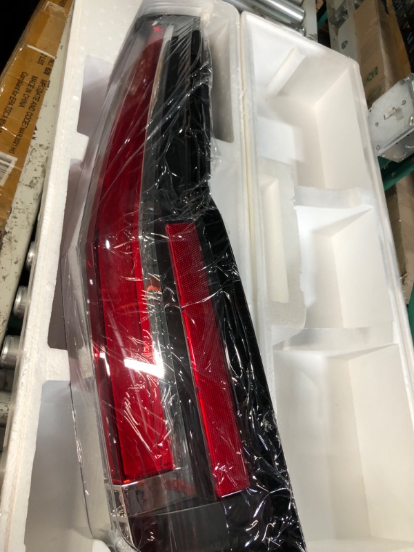 Photo 2 of Evan Fischer Tail Light Compatible with 2015-2020 Cadillac Escalade and 2015-2020 Escalade ESV - GM2800277