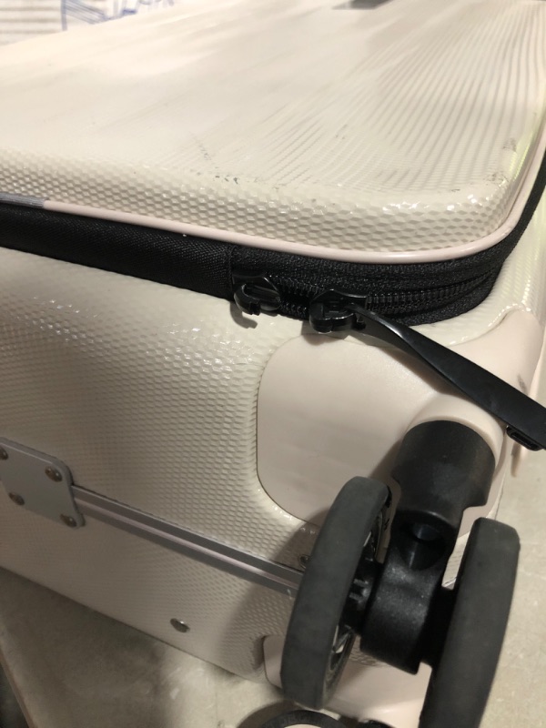 Photo 4 of * used * see images for damage * 
Hanke Lightweight Hardside Luggage 8 Spinner Silent Wheels Travel Suitcase, 