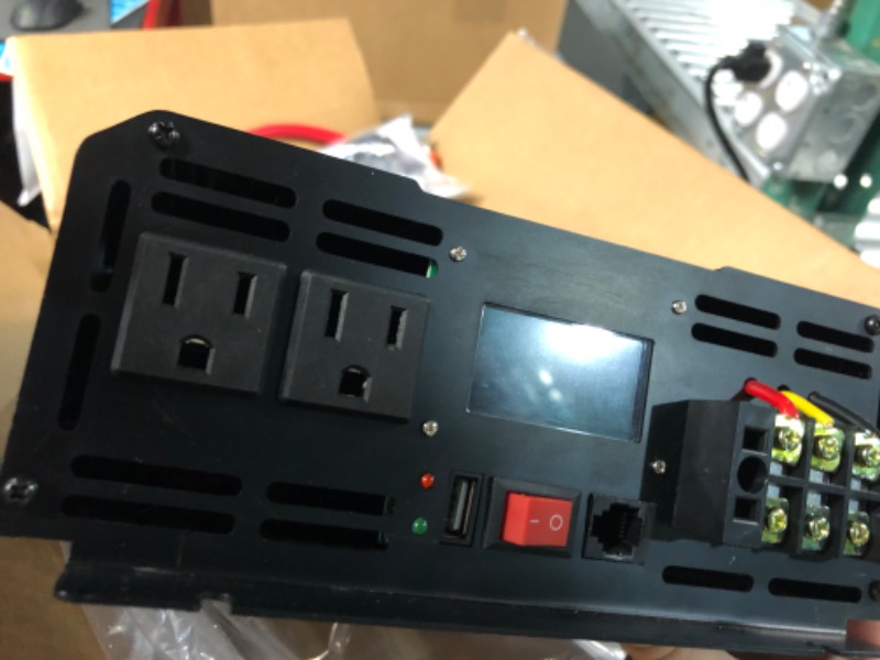 Photo 8 of [FOR PARTS, READ NOTES]
CHGAOY 3000W Pure Sine Wave Inverter Converter NONREFUNDABLE