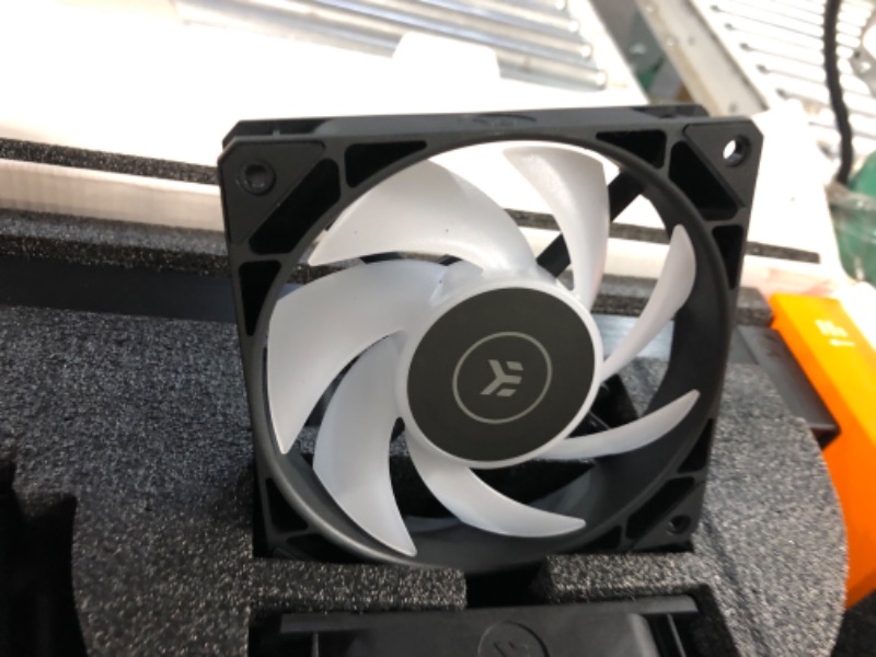 Photo 7 of EK Nucleus AIO CR360 Lux D-RGB All-in-One Liquid CPU Cooler with EK FPT Fans