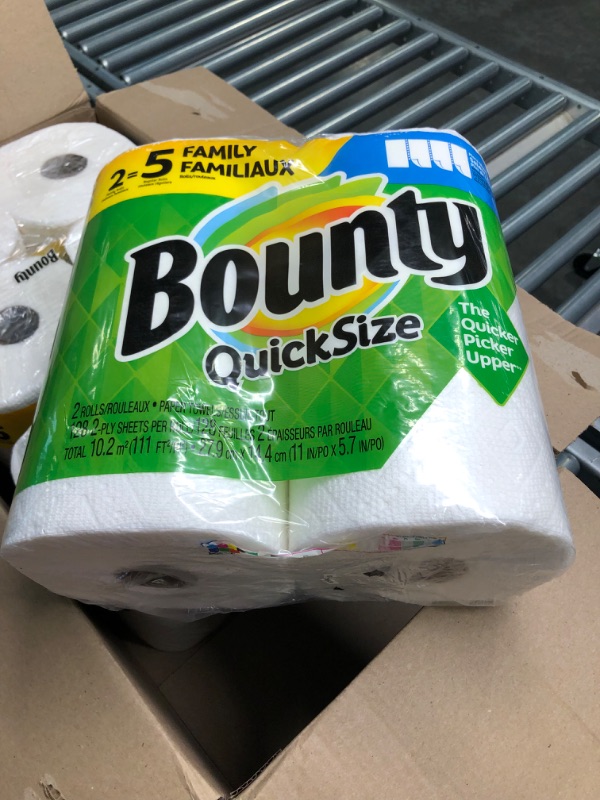 Photo 1 of Bounty Quick Size Paper Towels, White, 4 Packs Of 2 Family Rolls = 8 Family Rolls