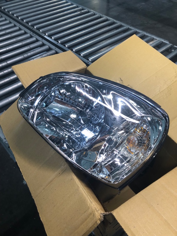 Photo 3 of TYC 20-6402-80 Hyundai Santa Fe Driver Side Headlight Assembly
