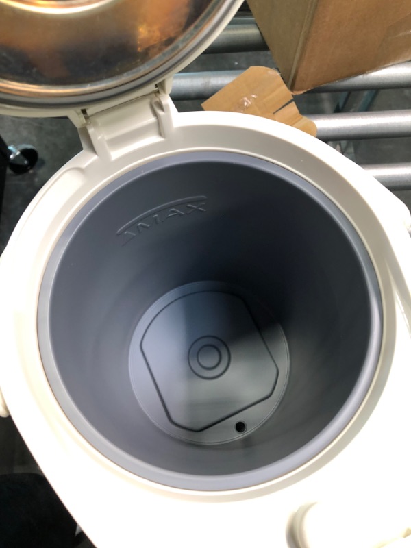 Photo 4 of Zojirushi CW-PZC30FC Micom 3.0-Liter Electric Air Pot, White 3.0 L White