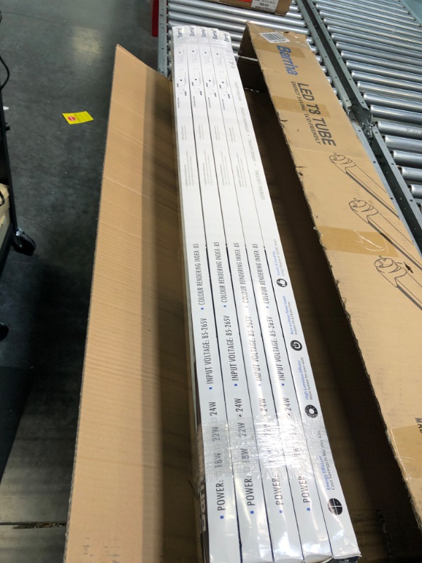 Photo 1 of BARRINA LED T8 TUBE