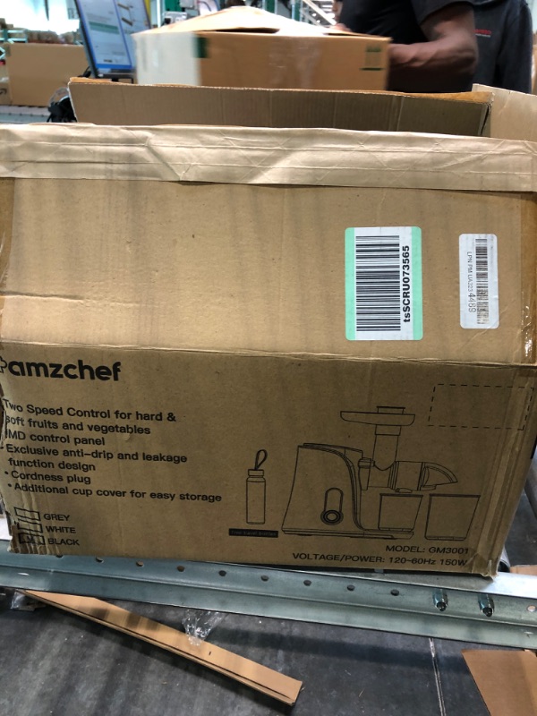 Photo 5 of Juicer Machines,AMZCHEF Slow Masticating Juicer Extractor, Cold Press Juicer with Two Speed Modes, Travel bottle(500ML),LED display, Easy to Clean Brush & Quiet Motor for Vegetables&Fruits (Black)