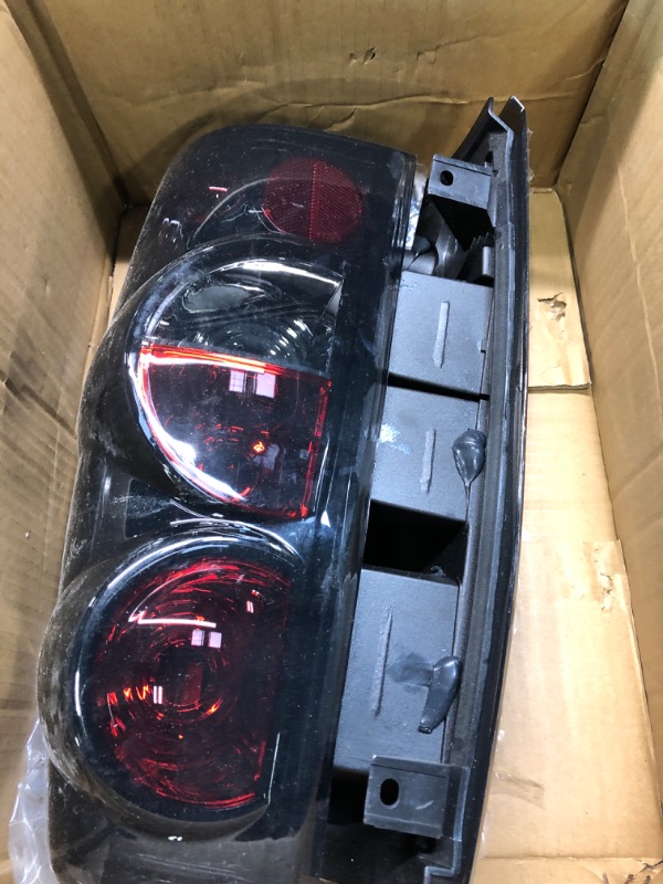 Photo 3 of CPW Tail Lights For Chevy Chevrolet Silverado 1999 2000 2001 2002 2003 2004 2005 2006 2007 1500/2500/3500 GMC Sierra 1999-2003 Taillights Assembly Pickup Brake Rear Lamps Black/Smoke