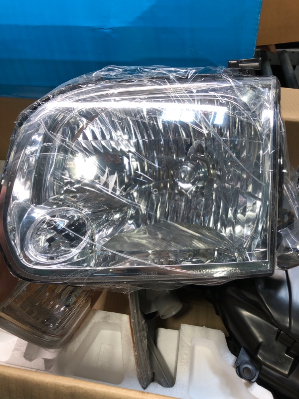 Photo 4 of AUTOSAVER88 LED Headlight Assembly Compatible with 2005 2006 Tundra SR5/Limited(Double Cab Only), 2005 2006 2007 Sequoia Chrome Housing Clear Corner Lamps(Not suitable for Regular/Assess Cab)