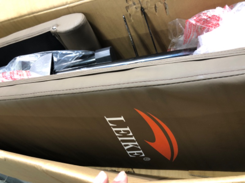 Photo 5 of leikefitness Adjustable Weight Bench Foldable Workout Exercise Bench with Automatic Lock for Upright Incline Decline and Flat Full Body Exercise GM58091(BROWN)