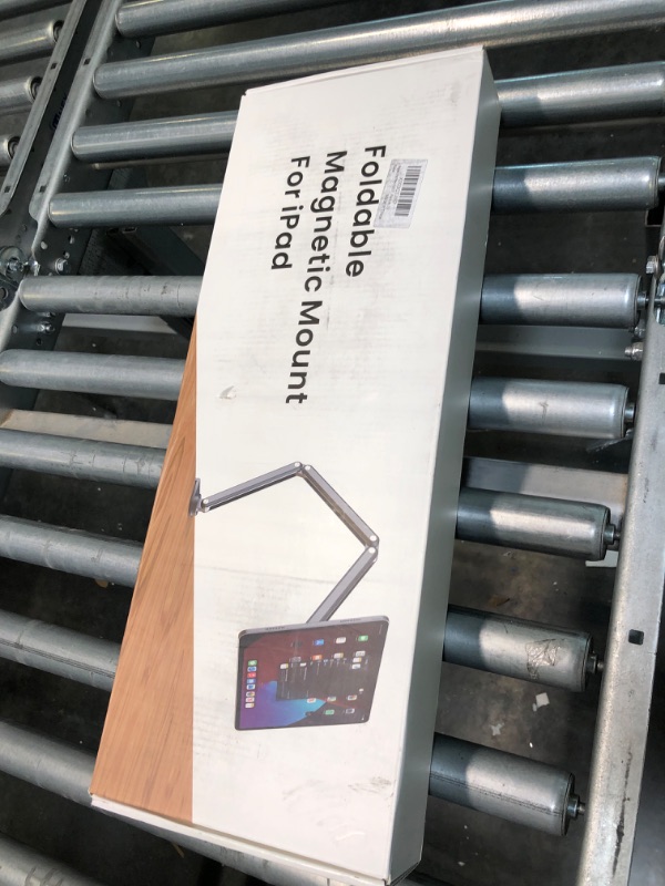 Photo 1 of Foldable Magnetic Mount for i-Pad