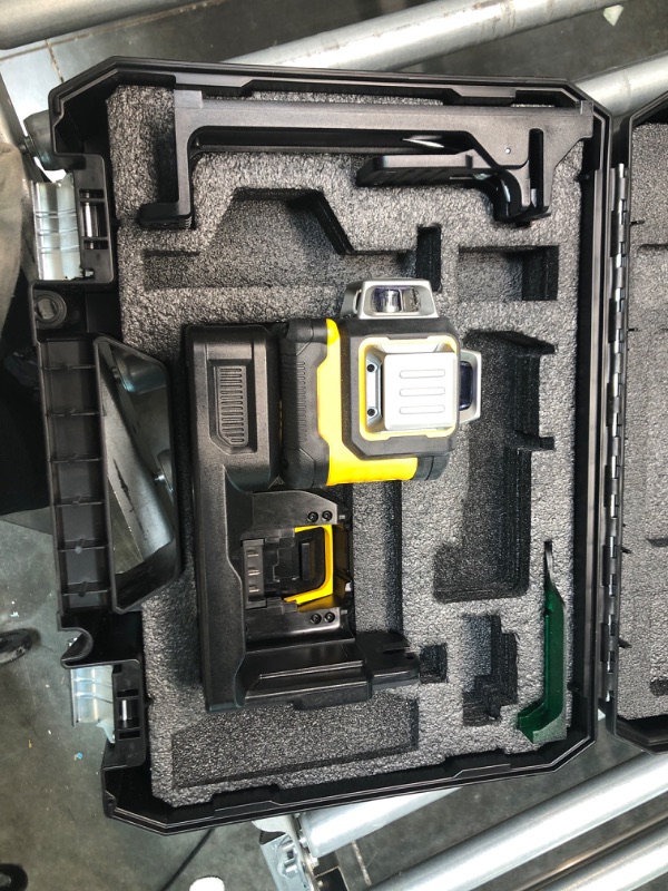 Photo 2 of DEWALT 20V MAX Laser Level, Jobsite, 3 x 360, Green, Tool Only (DCLE34030GB) Laser Level (tool only)