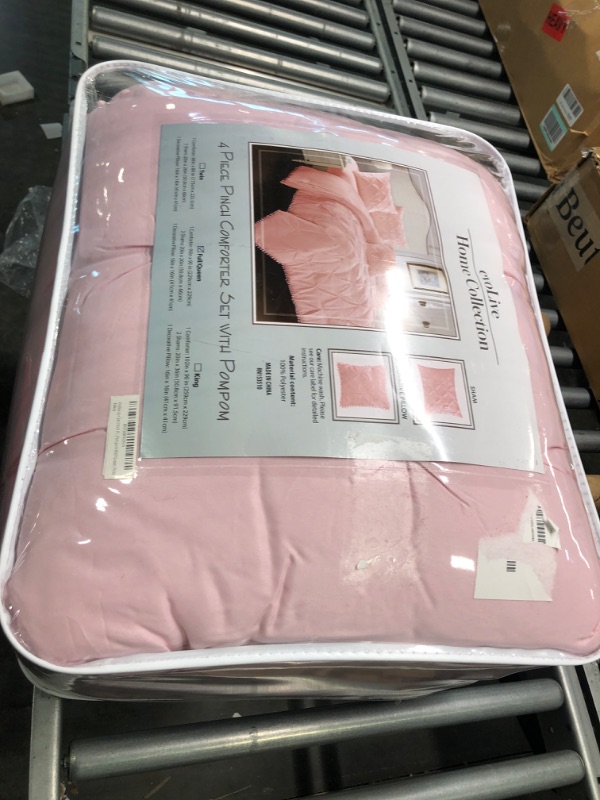 Photo 2 of EVOLIVE 4pc Set Pinch Pleat/Kiss Pleat, Pintuck Down Alternative Comforter Set with Pompom (Full/Queen, Pink) Full/Queen Pink