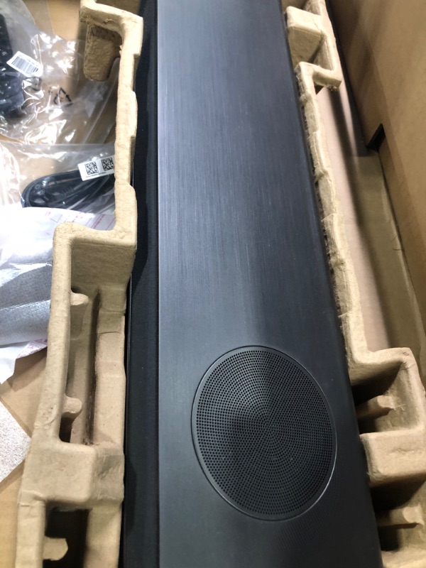 Photo 4 of LG S80QY 3.1.3ch Sound bar with Center Up-Firing, Dolby Atmos DTS:X, Works with Airplay2, Spotify HiFi, Alexa, High-Res Audio, (Renewed), Black
