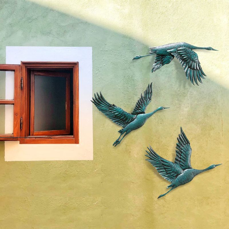 Photo 1 of CT DISCOUNT STORE Bird in Flight Hand Painted Metal Wall Indoor and Outdoor Decor