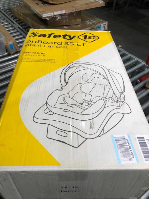 Photo 3 of Safety 1st® Onboard 35 LT Infant Car Seat, Monument Monument Original
-appears new open box-
