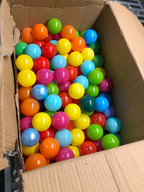 Photo 2 of BalanceFrom 23Inch Phthalate Free BPA Free NonToxic crush Proof Play Balls Pit Balls 6 Bright col
may missing some balls