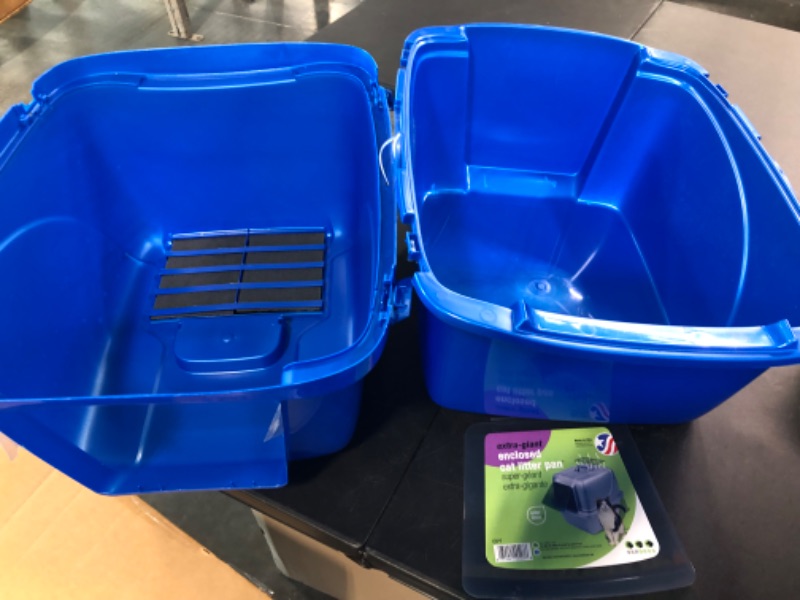 Photo 2 of Van Ness Pets Odor Control Extra Large, Giant Enclosed Cat Pan with Odor Door, Hooded, Blue, CP7