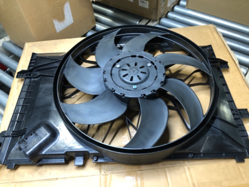 Photo 1 of TOPAZ 203 500 02 93 Engine Cooling Fan Assembly Replacement for Mercedes-Benz W203 W209 C230 C240 CLK320