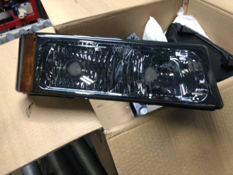 Photo 4 of DNA MOTORING HL-OH-F1504-CH-AM Chrome Amber Headlights Replacement Compatible with 04-08 F150/06-08 Mark LT Chrome / Amber OE Style Headlights