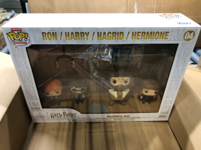 Photo 3 of Funko Pop! Moments Deluxe: Harry Potter - Hagrid's Hut, Ron, Harry, Hagrid, Hermione