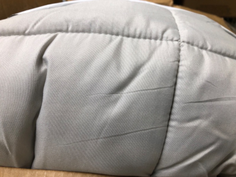 Photo 1 of Bedsure Duvet Insert King Comforter Light Grey - All Season Quilted Down Alternative Comforter for King Bed, 300GSM Mashine Washable Microfiber Bedding Comforter with Corner Tabs King Light Grey