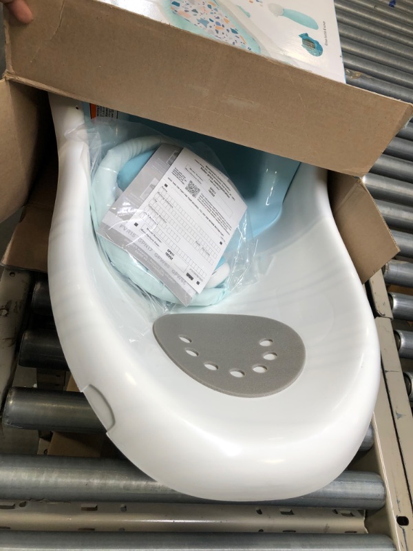 Photo 1 of Fisher-Price 4-In-1 Sling 'N Seat Bath Tub, Pacific Pebble, Baby To Toddler Convertible Tub With Seat And Toys