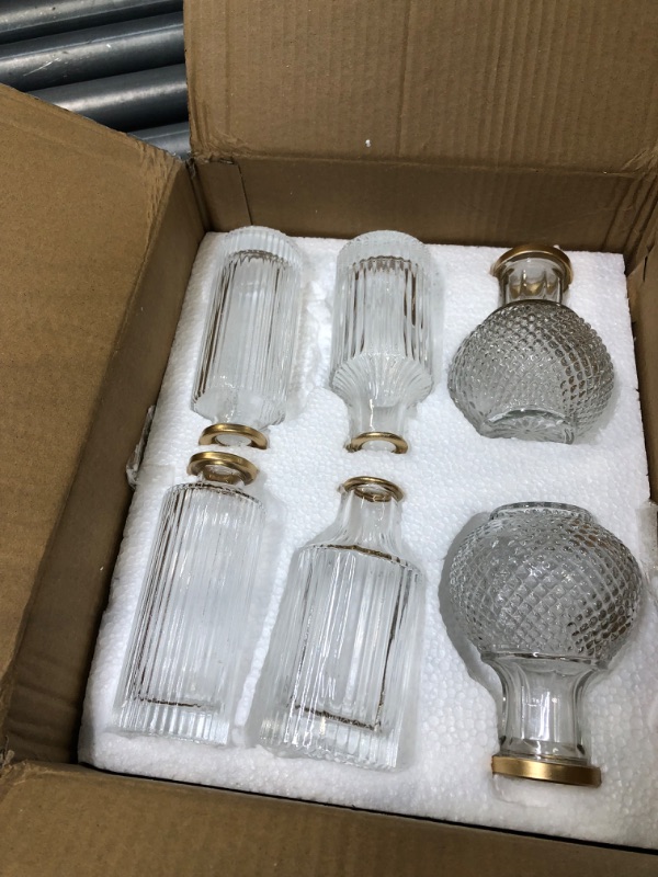 Photo 3 of DN DECONATION Gold Rim Glass Bud Vases in Bulk, Small Single Vase for Flowers Bulk Glass Vases for Centerpiece Handmade Wedding Home Table Flower Decor 6Pcs Clear With Gold Top Rim set of 6
(BRAND NEW IN FACTORY PACAGING; OPENED FOR QUALITY CHECK).