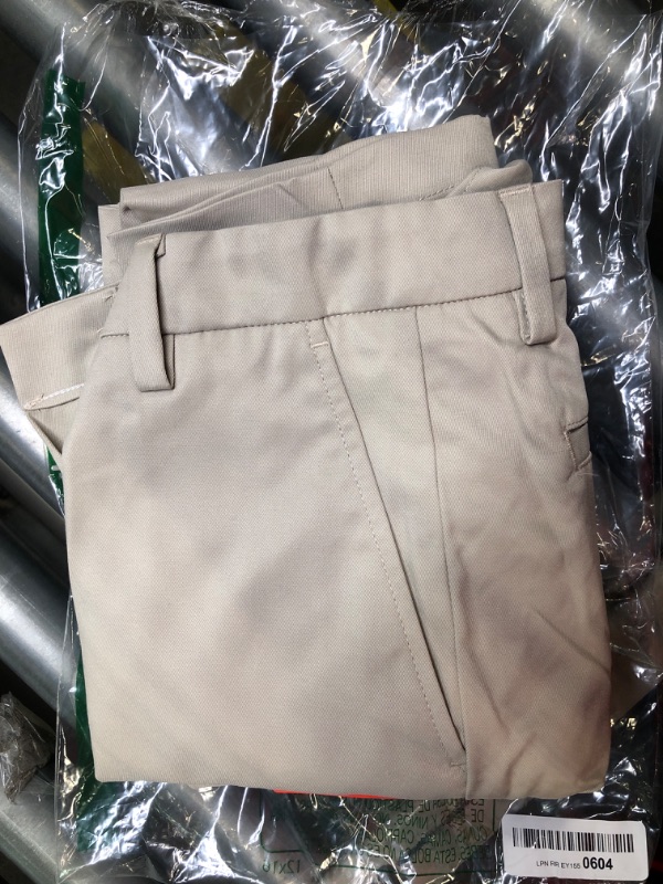 Photo 2 of Amazon Essentials Men's Classic-Fit Wrinkle-Resistant Flat-Front Chino Pant (Available in Big & Tall) 33W X 30L