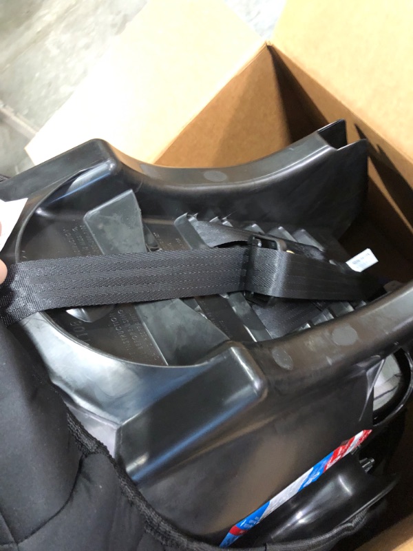 Photo 1 of Cosco Onlook 2-in-1 Convertible Car Seat, Rear-Facing 5-40 pounds and Forward-Facing 22-40 pounds and up to 43 inches, Black Arrows