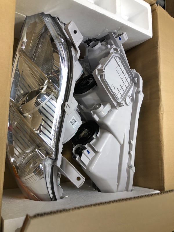 Photo 3 of Headlight Assembly Compatible with 2007 2008 2009 Toyota Camry Passenger and Driver Side
