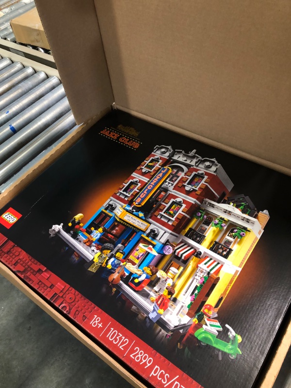 Photo 3 of LEGO Icons Jazz Club 10312 Building Set for Adults and Teens, A Collectible Gift for Musicians, Music Lovers, and Jazz Fans, Includes 5 Detailed Rooms Within The Music Venue and 8 Minifigures