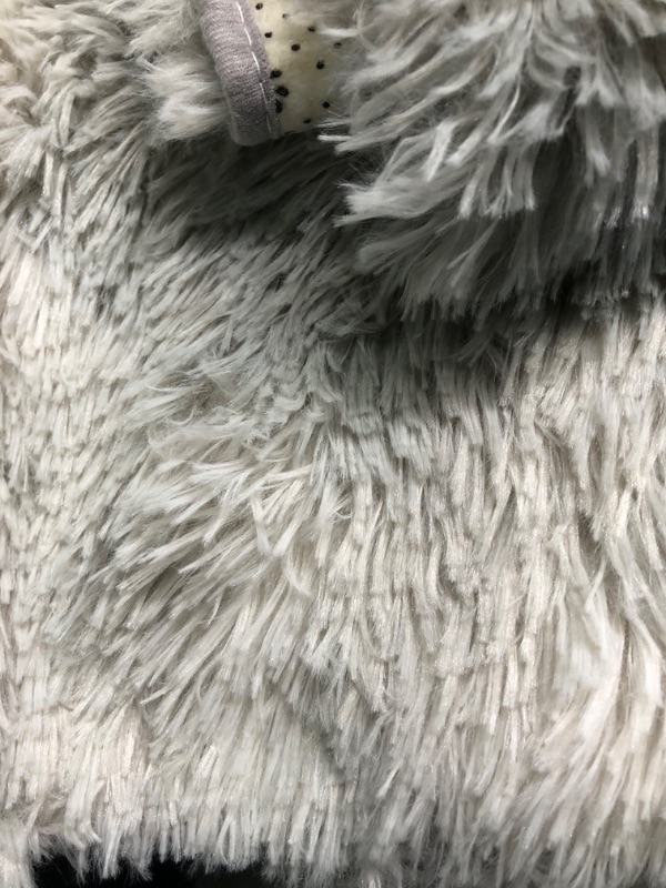 Photo 3 of Decorative Exquisite Faux Fur with Silver Lurex Thread