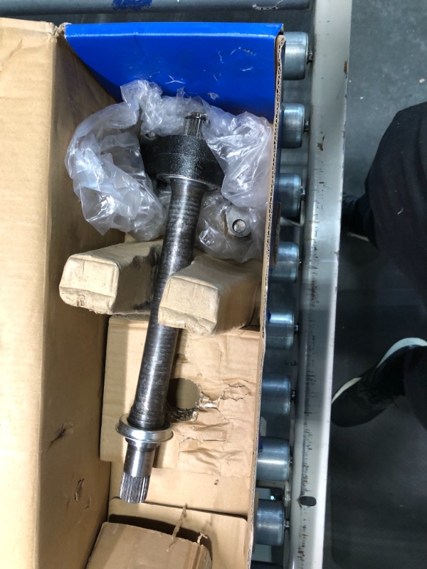 Photo 3 of GSP NEX36000 CV Axle Intermediate Shaft Assembly