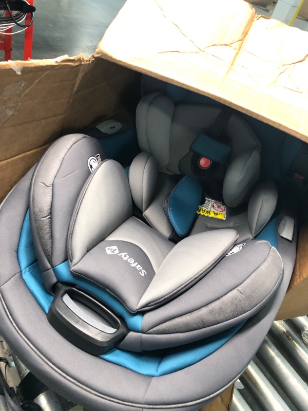 Photo 1 of car seat 