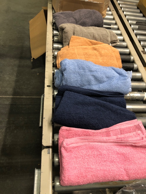 Photo 1 of 6 towels