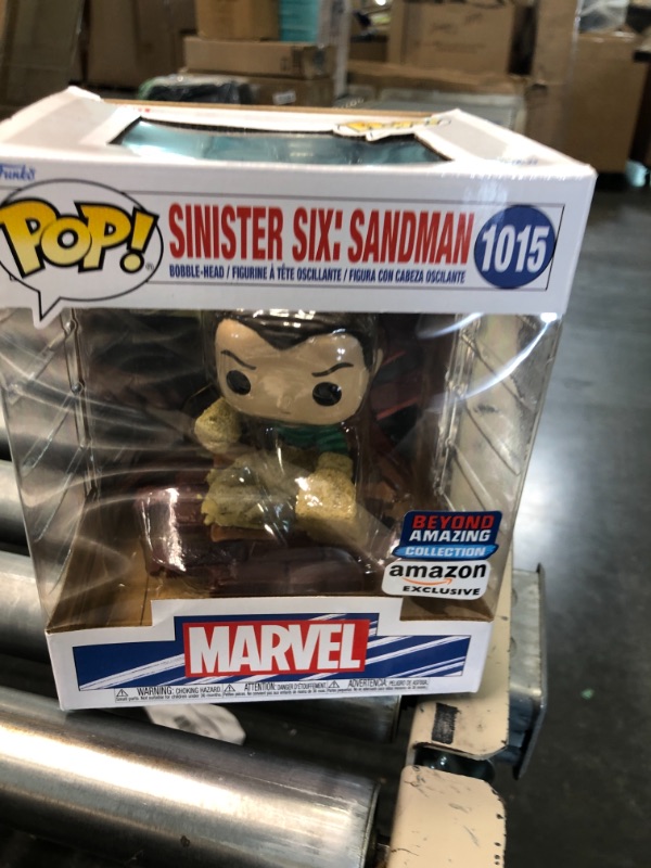 Photo 2 of Funko Pop! Deluxe: Marvel Sinister 6 - Sandman, Amazon Exclusive, Figure 3 of 7