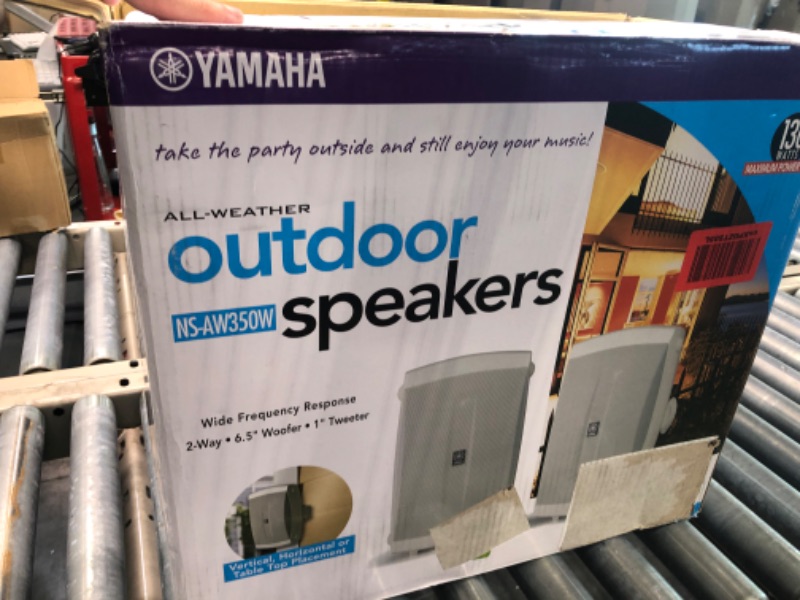 Photo 5 of Yamaha NS-AW350W All-Weather Indoor/Outdoor 2-Way Speakers - White (Pair) 2 Speakers White