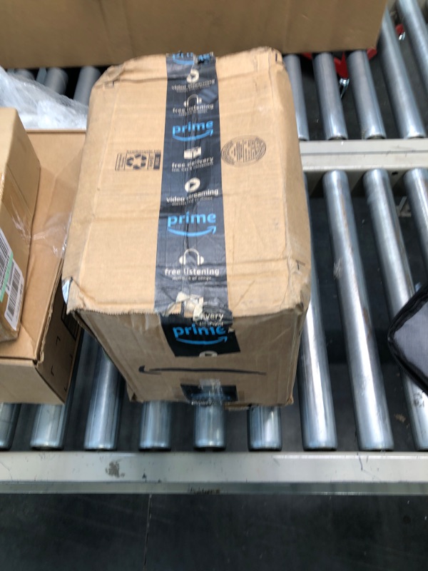 Photo 1 of 5.65 CFM Universal Air Compressor, 12v Car Truck Tires Inflator Heavy Duty Air Compressor Car Tires Air Pump for Truck SUV 4x4 Vehicle RV Tire