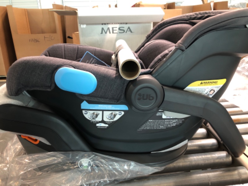 Photo 5 of MESA Infant Car Seat - JORDAN (charcoal mélange|merino wool) + MESA Base, 1 Count (Pack of 1) charcoal melange JORDAN