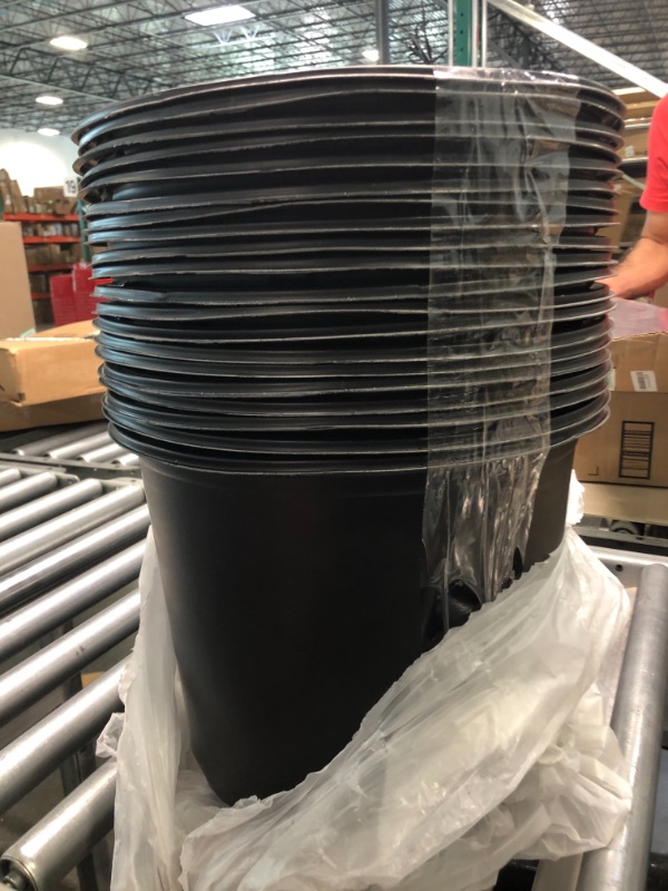 Photo 3 of CaliPots 20-Pack 2 Gallon Premium Black Plastic Nursery Plant Container Garden Planter Pots (2 Gallon)
