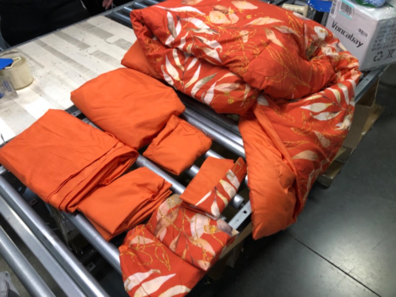 Photo 3 of Botanical Comforter Set Queen, 7 Pieces Terracotta Floral Bed in a Bag Burnt Orange Comforter Golden Leaves Bedding Set Queen (1 Comforter,2 Pillowcase,2 Pillow Shames,1 Flat Sheet,1 Fitted Sheet)
