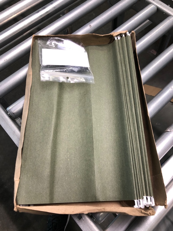 Photo 3 of Pendaflex Recycled Hanging Folders, Legal Size, Standard Green, 1/5 Cut, 25/BX (81622) Legal 1/5 Cut Folders