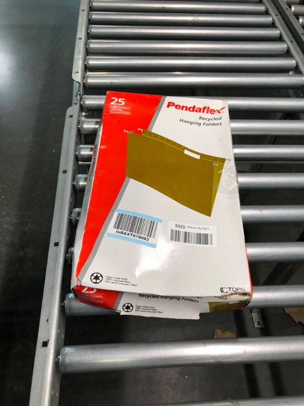 Photo 2 of Pendaflex Recycled Hanging Folders, Legal Size, Standard Green, 1/5 Cut, 25/BX (81622) Legal 1/5 Cut Folders