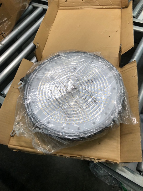 Photo 3 of 300W UFO LED High Bay Light Fixture ACE Series, 39,000lm 0-10V Dimmable 5000K 5' Cable with US Plug, [1000W/1250W MH/HPS Equiv.] 100-277V, Commercial Warehouse Area Light for Wet Location