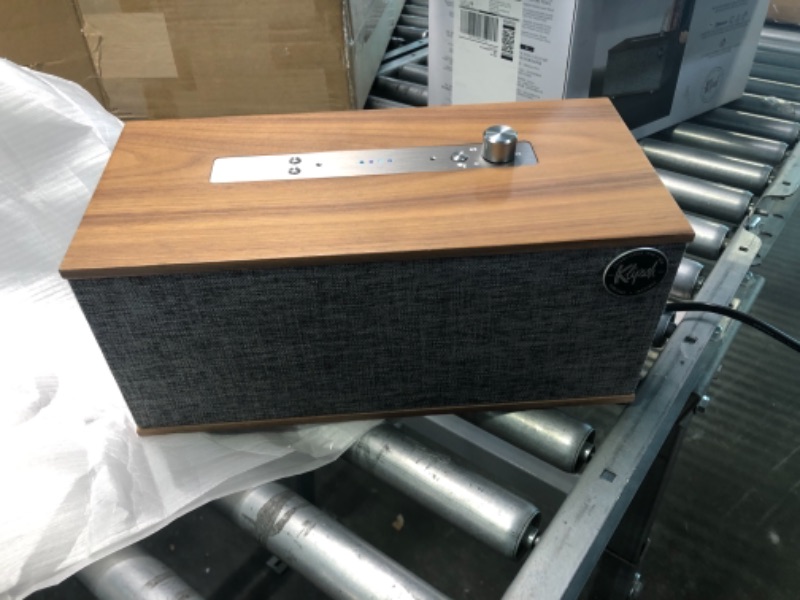 Photo 1 of Klipsch Heritage Wireless The One II Tabletop Stereo Walnut Walnut Tabletop Stereo