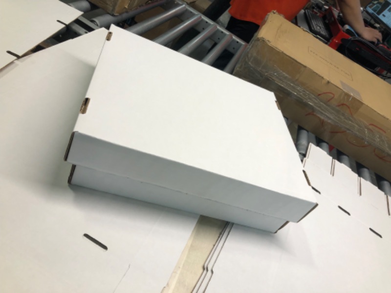 Photo 1 of white microcorrugated cardboard box 13x14.5" lid and base, 4 pack