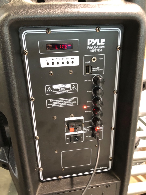 Photo 3 of Pyle 1200W Portable Bluetooth PA Speaker - 12’’ Subwoofer, LED Battery Indicator Lights W/Built-In Rechargeable Battery, MP3/USB/SD Card Reader, and UHF Wireless Microphone - Pyle PSBT125A