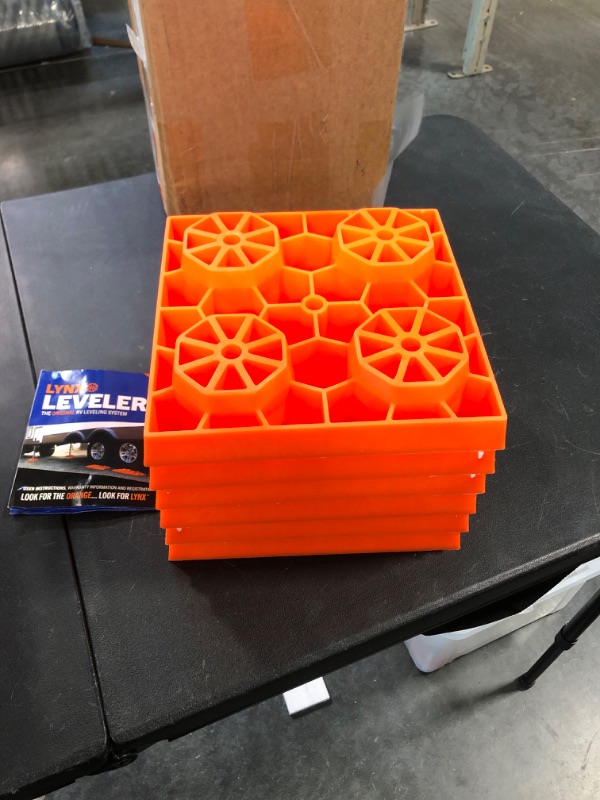 Photo 2 of Tri-Lynx 00015 Lynx Levelers - 6 Pack , Orange