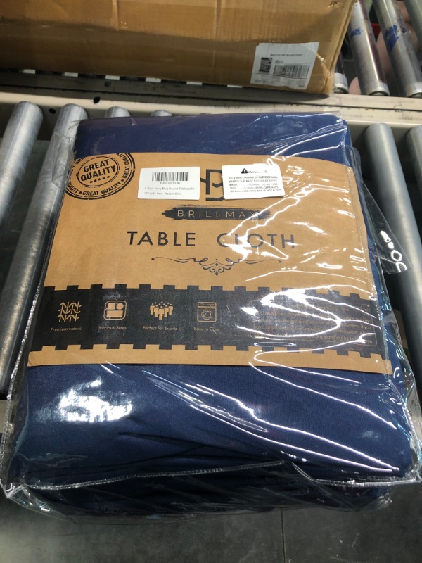 Photo 1 of 6 Pack Navy Blue Round Tablecloths 132 Inch - Circle Bulk Linen Polyester Fabric Washable Table Clothes Cover for Wedding Reception Banquet Party Buffet Restaurant Navy Blue 132 In, 6 Pack